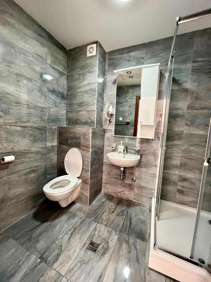Z Apartment Podgorica Extérieur photo